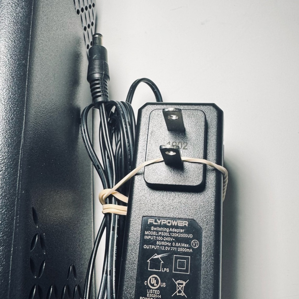 Spectrum SAC2V1A WiFi Router Wireless Internet Router With Power Adapter - Picture 7 of 7